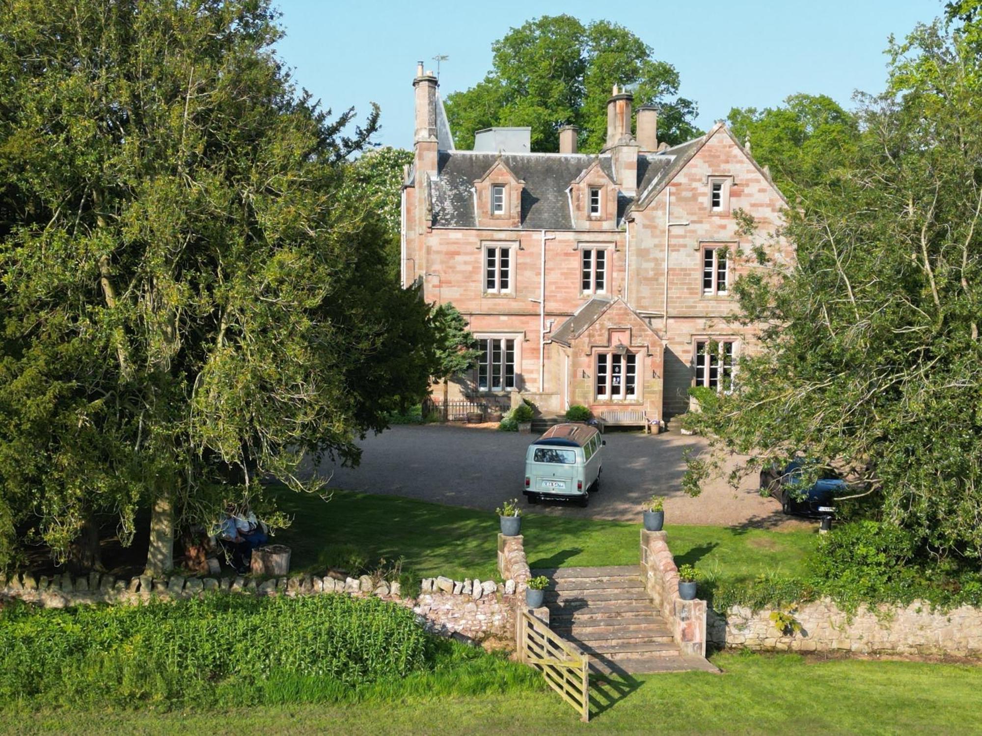 Chirnside Hall Hotel Buitenkant foto